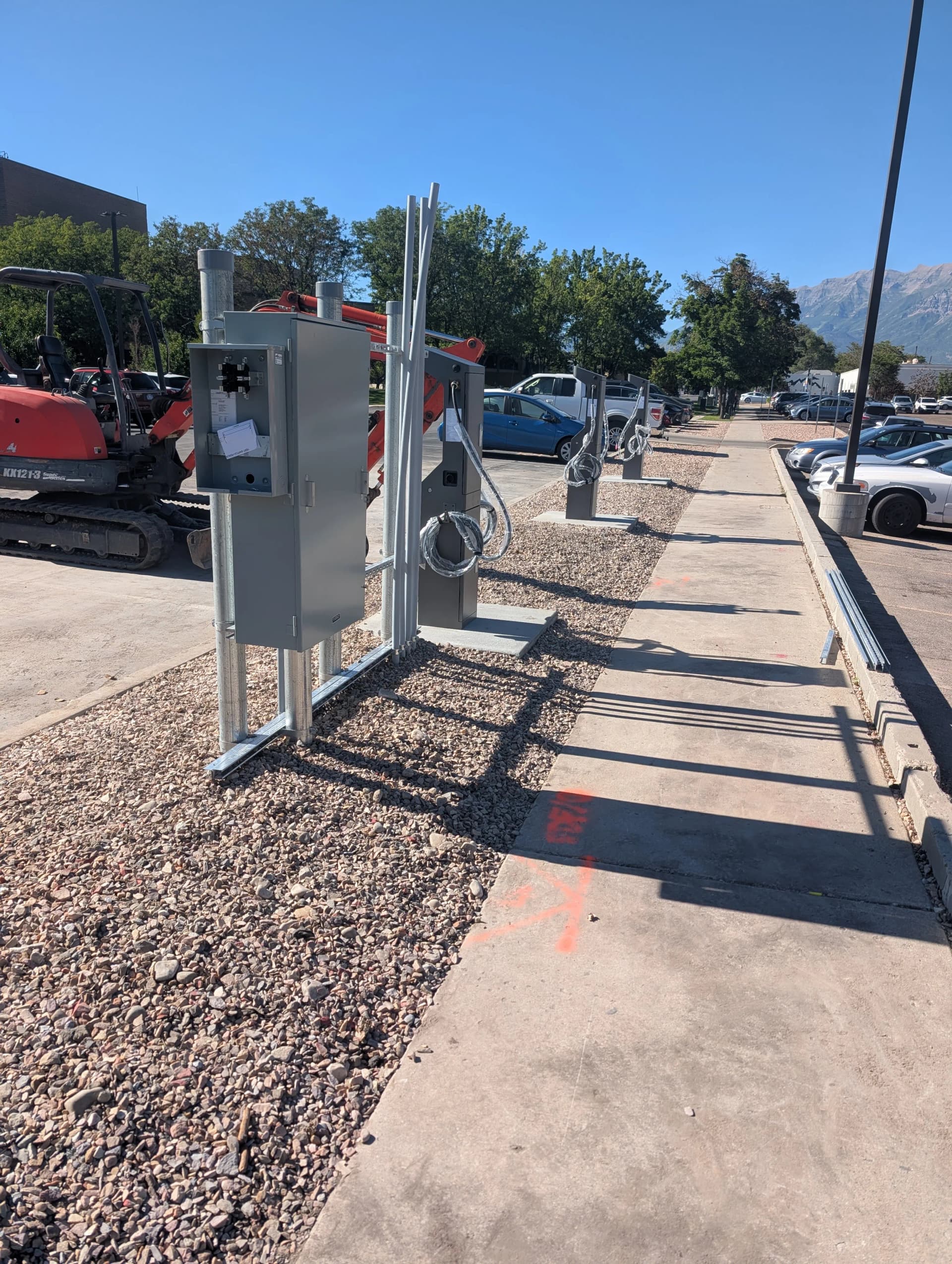 Gallery photos for 600 Amp Service Install Powers 8 EV Chargers in One Week: Image #4