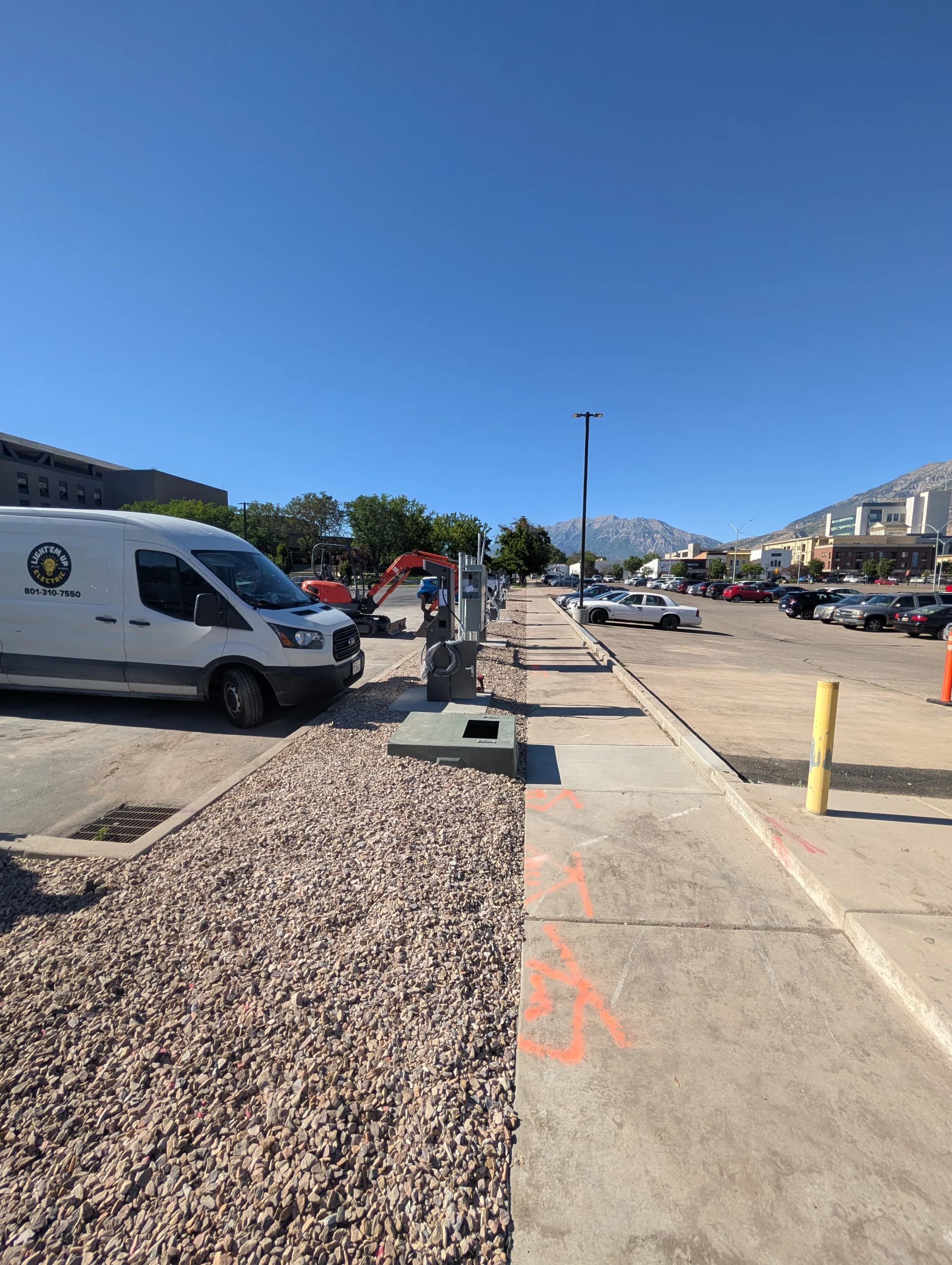 Gallery photos for 600 Amp Service Install Powers 8 EV Chargers in One Week: Image #3