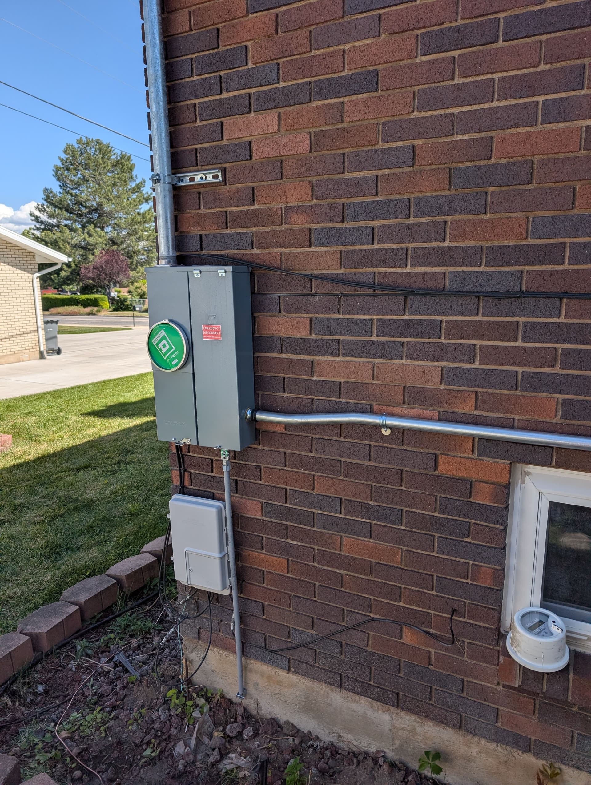 Gallery photos for Meter Relocation, Double-Tap Fix, and Panel Upgrade on This Brick Home: Image #5