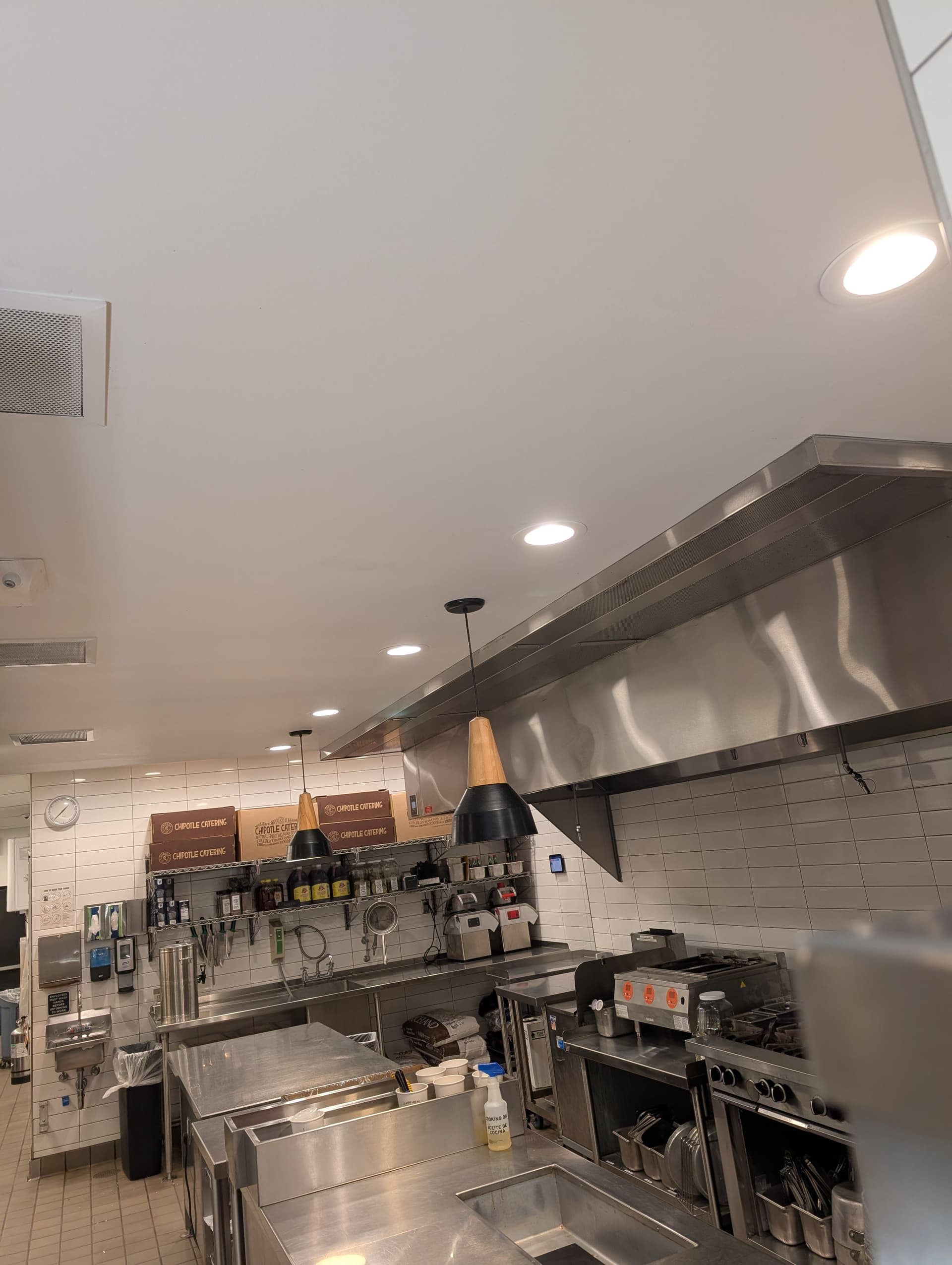 Gallery photos for LED Fixture Replacement at a High-Volume Commercial Restaurant: Image #5