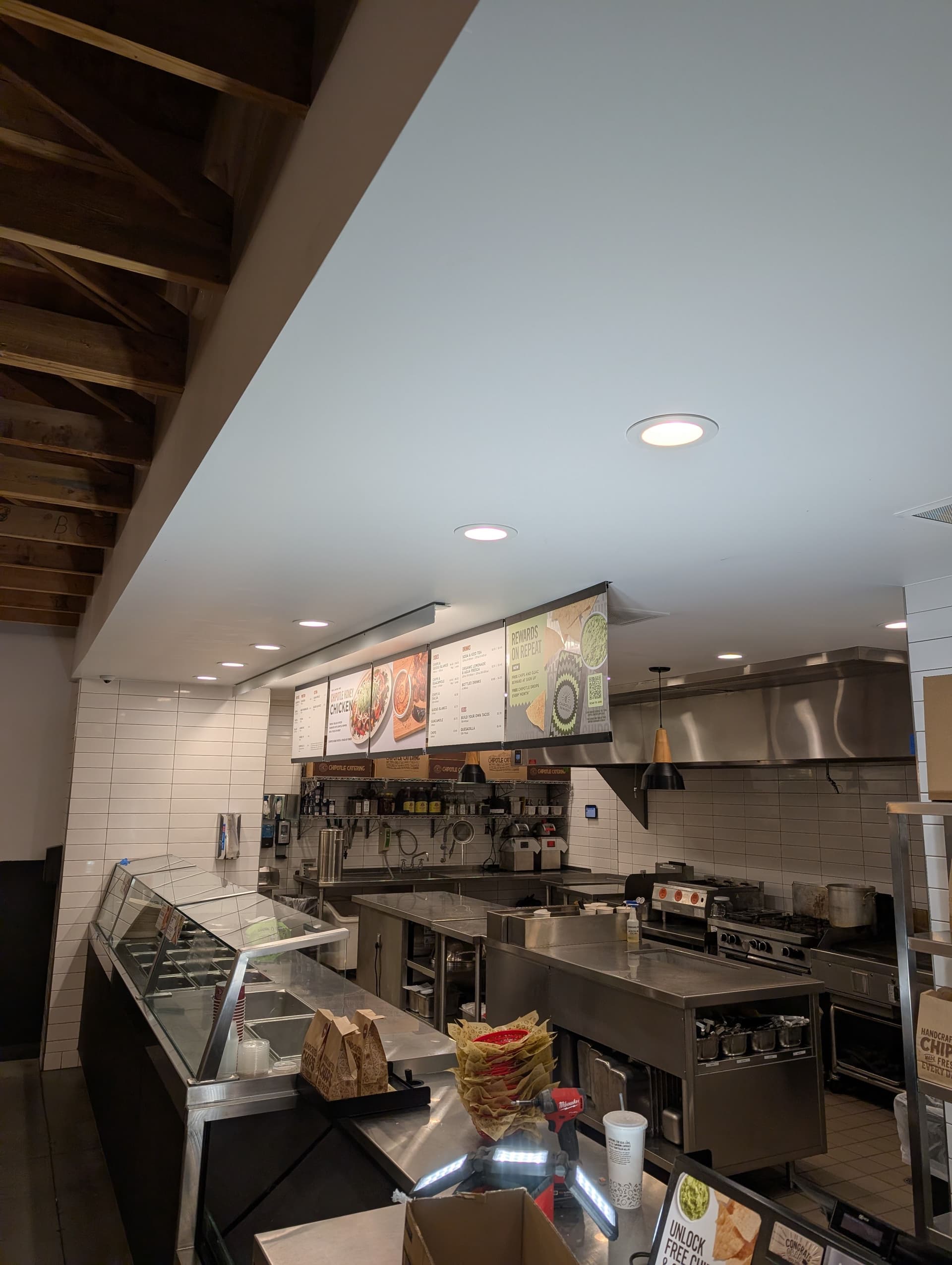 Gallery photos for LED Fixture Replacement at a High-Volume Commercial Restaurant: Image #4